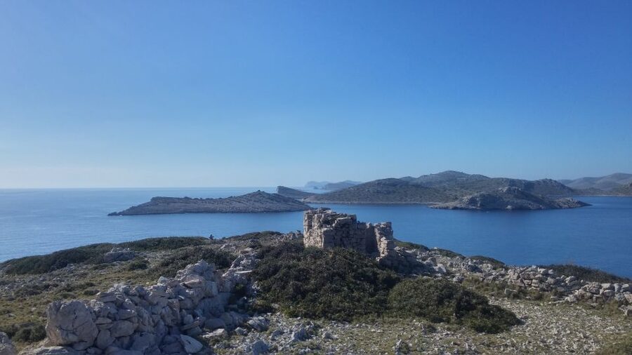 From Zadar: Private Speedboat Tour of Kornati National Park - Mana fortress and the best photo pause