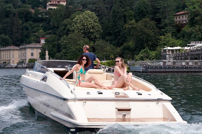 Full-Day Grand Tour, private speedboat at Lake Como - An hour in Varenna