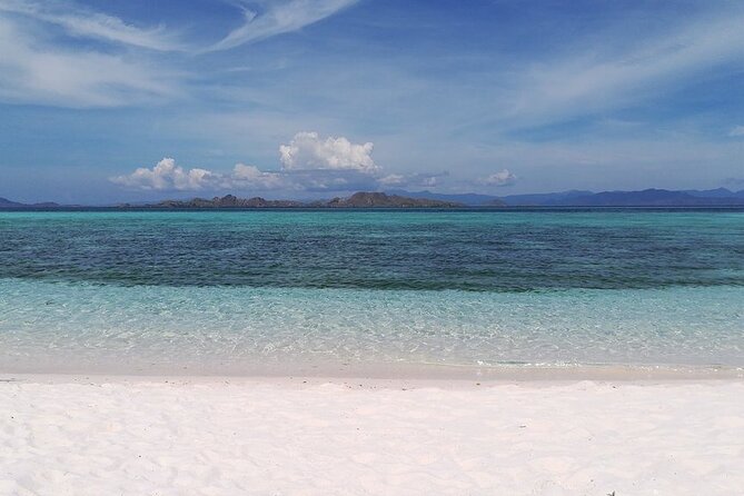 Full Day Tour to Komodo Island By Speed Boat to explore 6 destinations - Kanawa Island closes the swimming portion