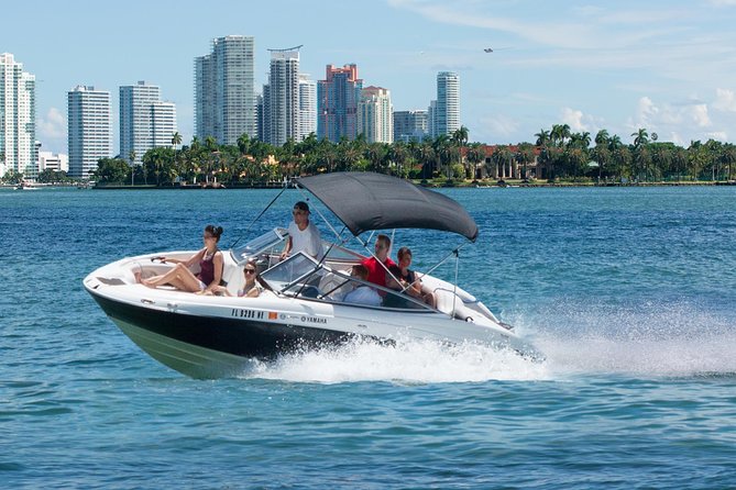 Fully Private Speed Boat Tours, VIP-style Miami Speedboat Tour of Star Island! - Key points at a glance