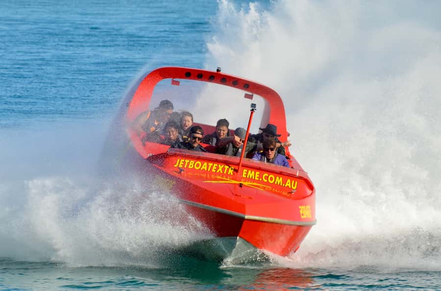 Gold Coast: 55-Minute Extreme Jet Boat Ride - Then the boat shifts from sightseeing to full-throttle fun