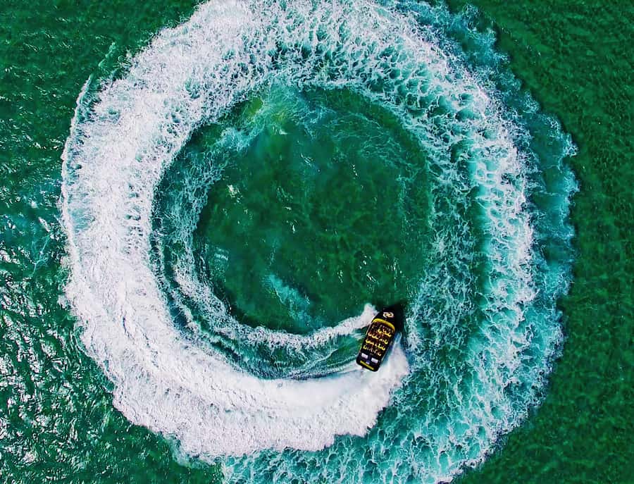 Gold Coast: Extreme Jet Boat Blast Ride - The Southern Broadwater and the run to Wave Break Island