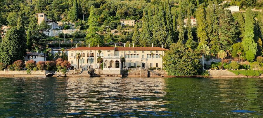 Grand Tour, on luxury speedboat at Lake Como - Varenna, with more time for a village walk