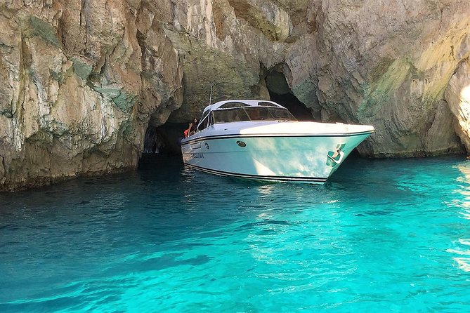 Half day around Capri by Itama 38 speedboat - Why a private Capri boat makes sense