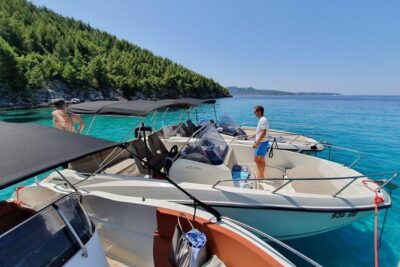 Half-Day Elafiti Islands Private Speed Boat Tour by Quicksilver 675