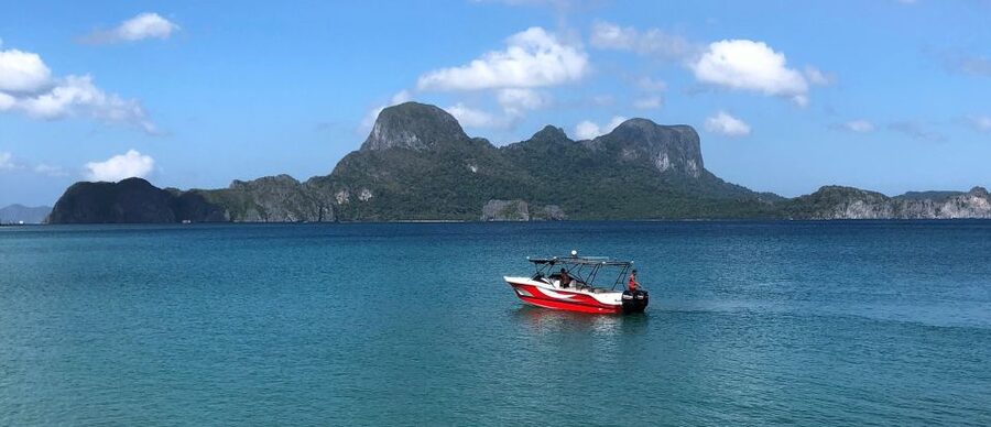 Half-Day Seasation Premium Speedboat Group Island Hopping - Guides, comfort, and the practical feel
