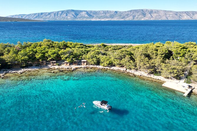 Half-day Speedboat Tour: Explore Hidden Gems of Hvar Island - Veliki Pokrivenik: a quiet first look at Hvar