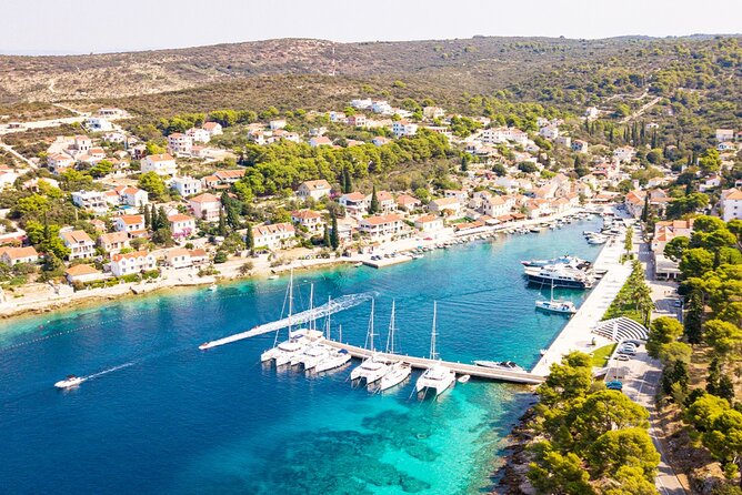 Half day speedboat tour to Solta island & Blue Lagoon from Trogir - What the small group really adds