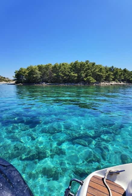 Half-day speedboat trip from Zadar with drinks - Preko: 75 minutes for coffee, swimming, and a walk