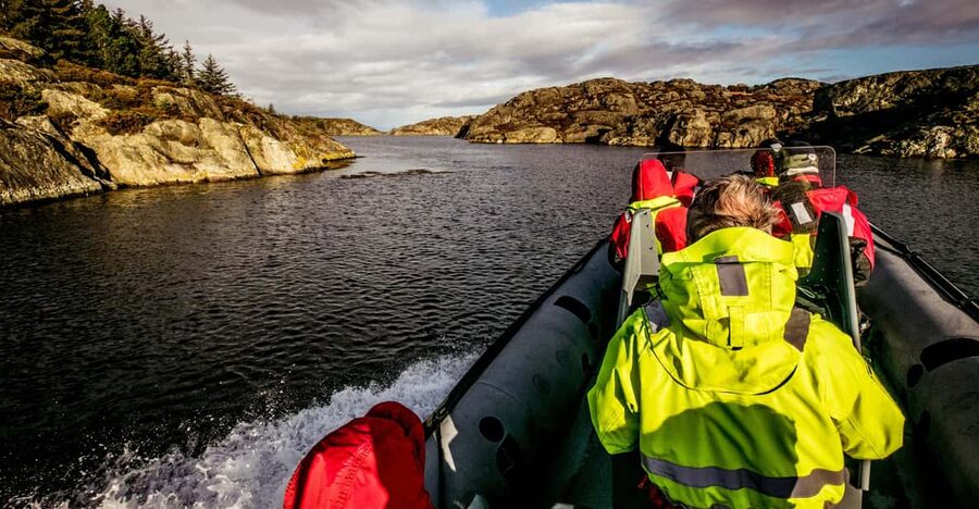Haugesund: RIB Safari to the island communities - What the guides add to the ride