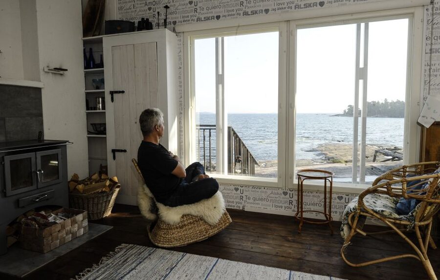 Helsinki: RIB Tour to Local's Cottage with BBQ and Sauna - Reaching a private island with a long family story