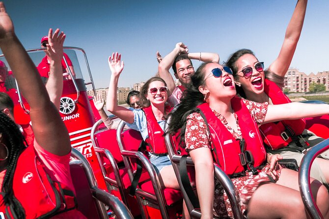 High-Speed Thames River Speedboat in London - What makes this Thames speedboat ride different