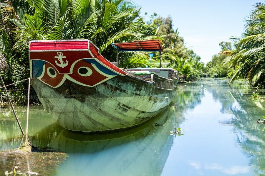 Ho Chi Minh City: Mekong Delta Full-Day Speedboat Tour - Cao Dai worship at Thu Thua Temple