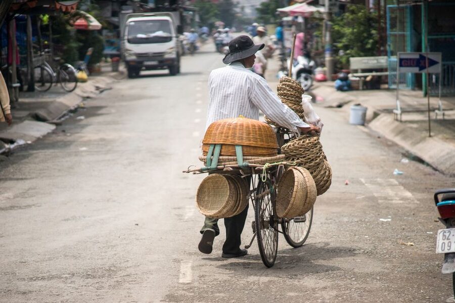 Ho Chi Minh City: Mekong Delta Full-Day Speedboat Tour - A family home, local whisky, and a very large python