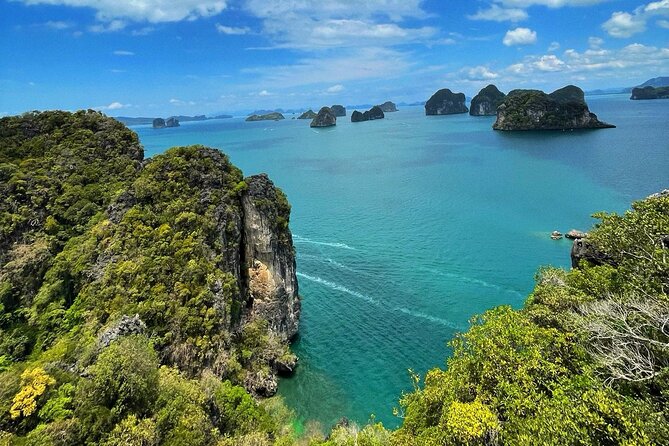 Hong Islands Trip Premium Speedboat from Krabi - Hong Island lagoon: the morning’s big view