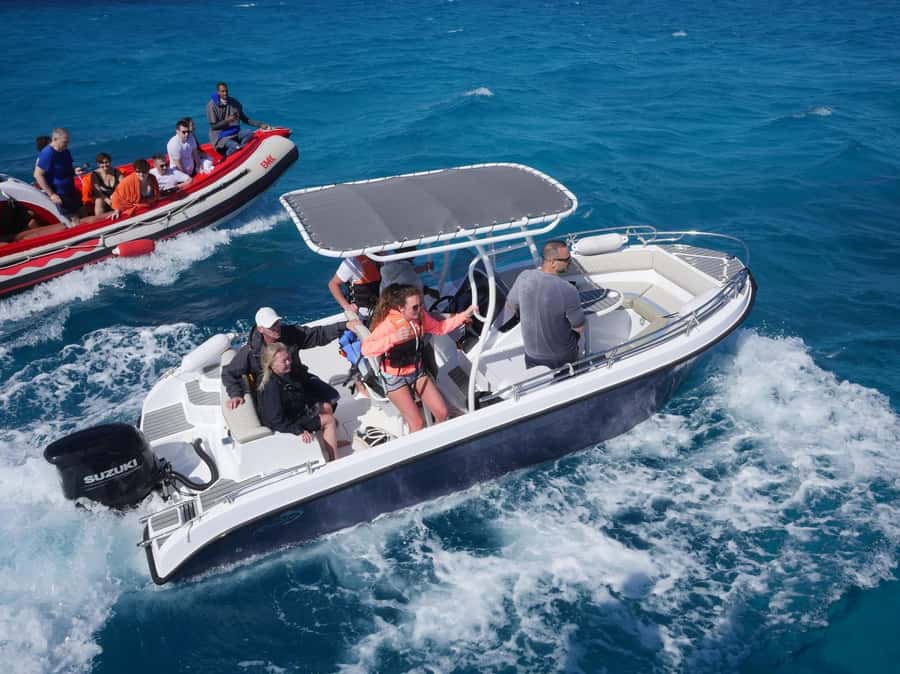 Hurghada: Giftun Island Orange Bay Speedboat Cruise & Lunch - Who should book this speedboat outing?