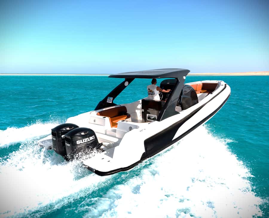 Hurghada: Hula Hula Speedboat w/ Optional Snorkeling & Lunch - The 20-minute speedboat crossing