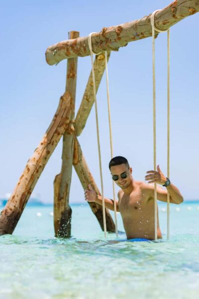 Hula Hula Speedboat w/ Optional Snorkeling & Lunch