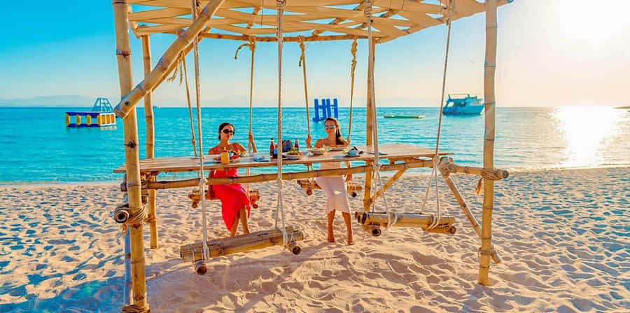 Hurghada: Paradise Speedboat w/ Optional Snorkeling & Lunch - Lunch, drinks, and the extra-cost question