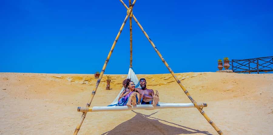 Hurghada: Paradise Speedboat w/ Optional Snorkeling & Lunch - How the guides shape the day