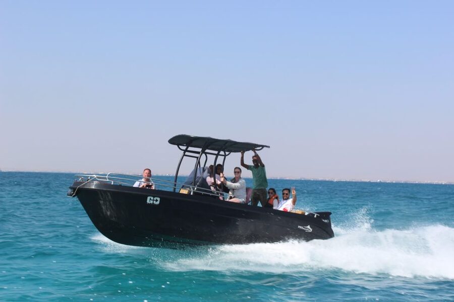 Hurghada: Speedboat Parasailing Adventures & Hotel Pick up - Safety briefing and parasailing setup