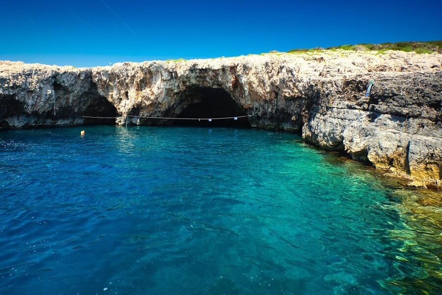 Hvar:Blue & Grenn Cave and Vis Island Private Speedboat Tour - Comfort, safety, and what to bring