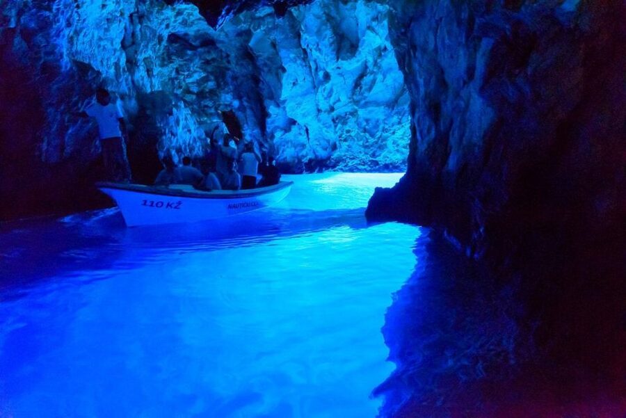 Hvar:Blue & Grenn Cave and Vis Island Private Speedboat Tour - What the $1,010 price really buys