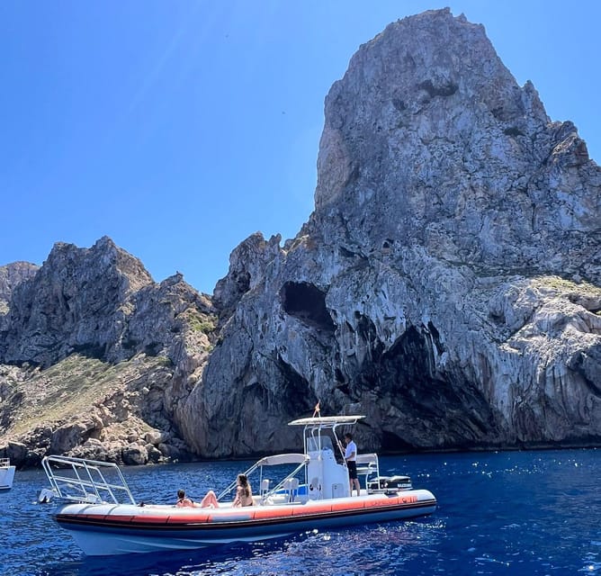 Ibiza: Private SpeedBoat to Es Vedra & Atlantis + Snorkel - Es Vedrá after about an hour