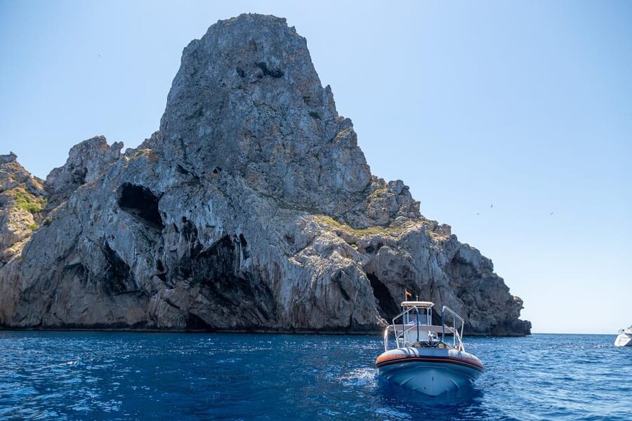 Ibiza: SpeedBoat trip to Atlantis & Es Vedra Snorkel+Paddle - The return route and Cala Comte