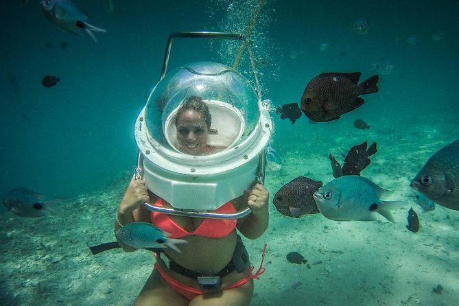 Ile aux Cerf: Speed boat with Parasailing & Tube Riding and Lunch - Tube riding for the loud, wet part of the day