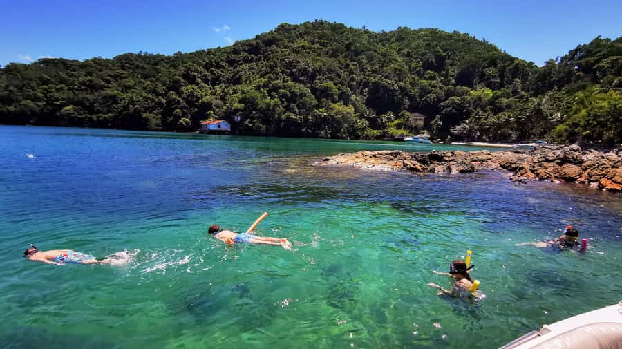 Ilha Grande: 6-Hour Speedboat Tour to Blue and Green Lagoons - Blue Lagoon for fish and clear water