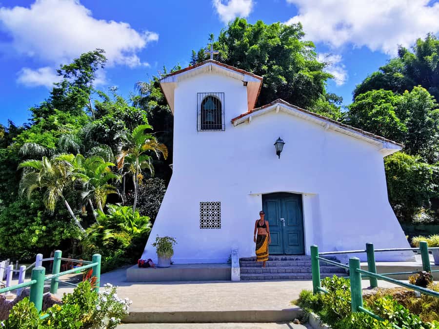 Ilha Grande: 7h Speedboat Tour of Paradise Islands - Cataguases: the first taste of white sand and clear water