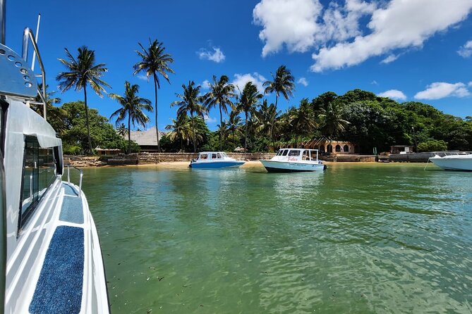 Island Escape day trip Speedboat Excursion in Maputo - Guides, Language, and How Smoothly the Day Runs