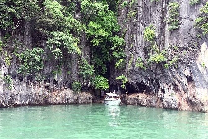 James Bond Island by Speedboat - Naka Island brings time for swimming