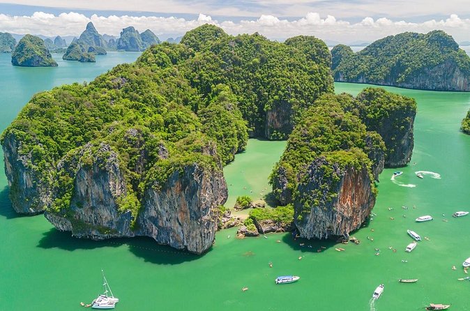 James Bond Island by Speedboat and Canoe at Hong Island - Canoeing into Hong Island’s cave-like room