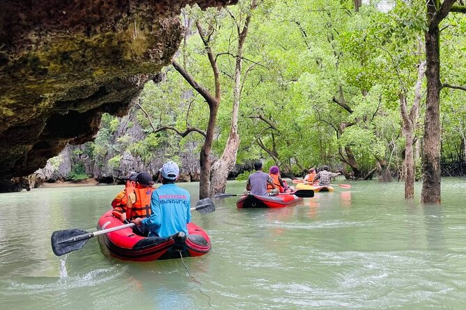 James Bond Island Canoeing 7 Point 5 Island By Speedboat From Phuket - Koh Panyi: lunch in a floating village