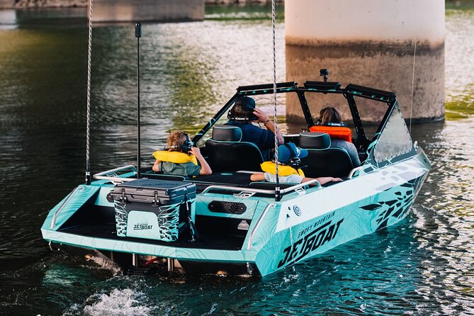 Jet Boat Adventure in the Smoky Moutains Island Pointe Tour - A short ride with a private-group feel