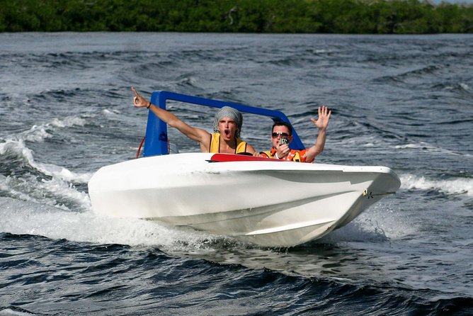 Jungle Tour In Cancun, drive a speedboat through the lagoon with your companion - Your own speedboat through the Nichupté Lagoon