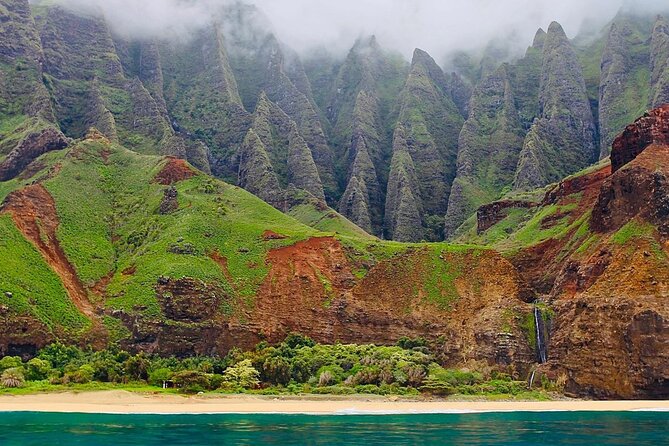Kauai: Nā Pali Coast Zodiac Raft Expedition and Snorkeling - Sea Caves When the Ocean Cooperates