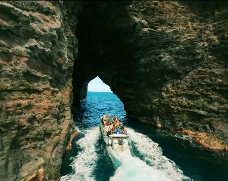 Kauai: Nā Pali Coast Zodiac Raft Sea Caves + Snorkel - Five things to know before you book