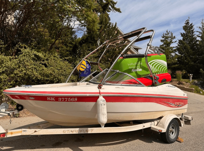 Kelowna: StarCraft C1700 Speed Boat Rental - Choosing between one, three, or four hours