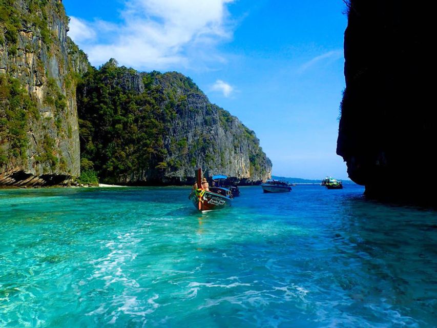 Ko Lanta: Phi Phi Day Trip by Speed Boat - Maya Bay and the famous movie setting