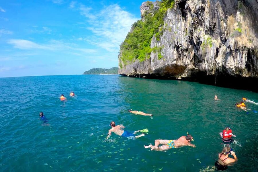 Koh Lanta: 4 Islands, Emerald Cave & Koh Kradan by Speedboat - What the day feels like in real conditions