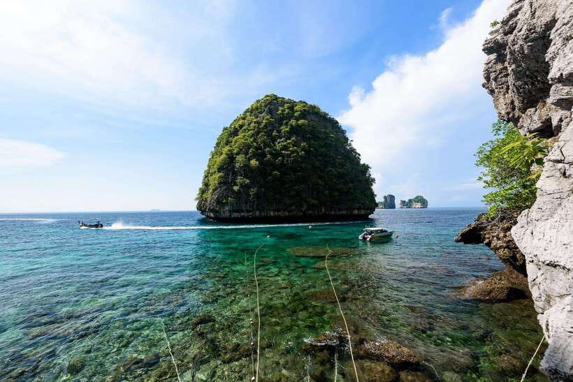 Koh Lanta: Tin's Speedboat Odyssey to Bamboo Island & Beyond - Setting off from Koh Lanta Yai