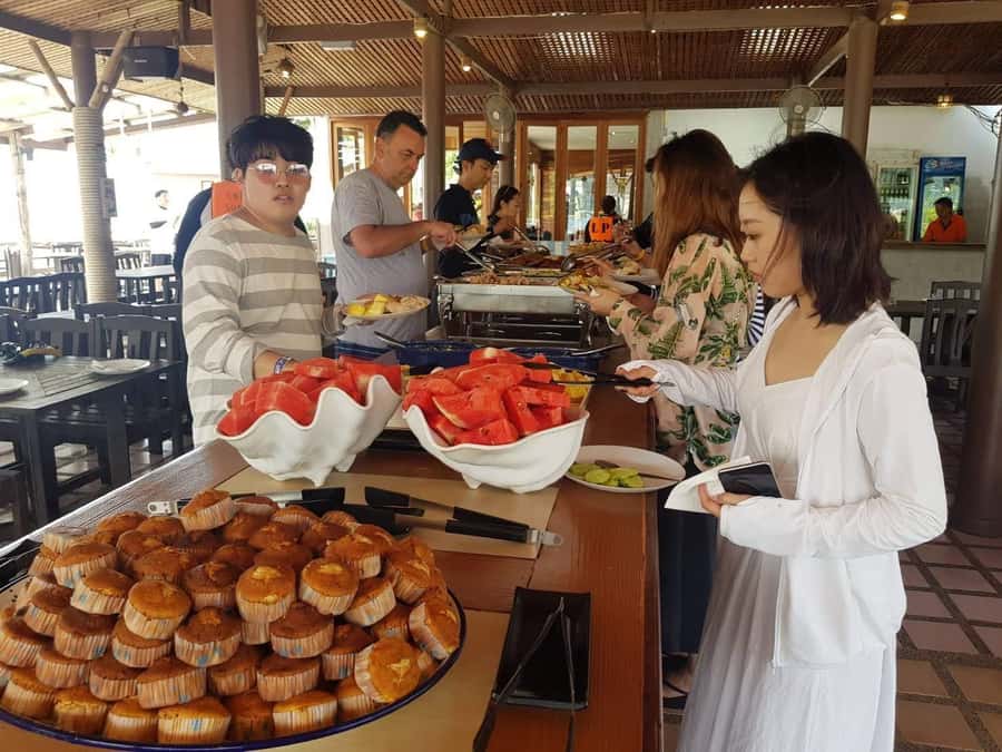 Koh Samui: Koh Nangyuan & Koh Tao Speedboat Tour with Lunch - Starting at Bang Rak Pier with coffee and a safety briefing