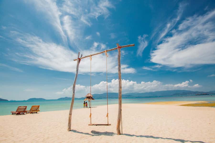 Koh Samui: Pig Island & Koh Tan Speedboat Tour with Lunch - Morning pickup and Thong Krut Pier