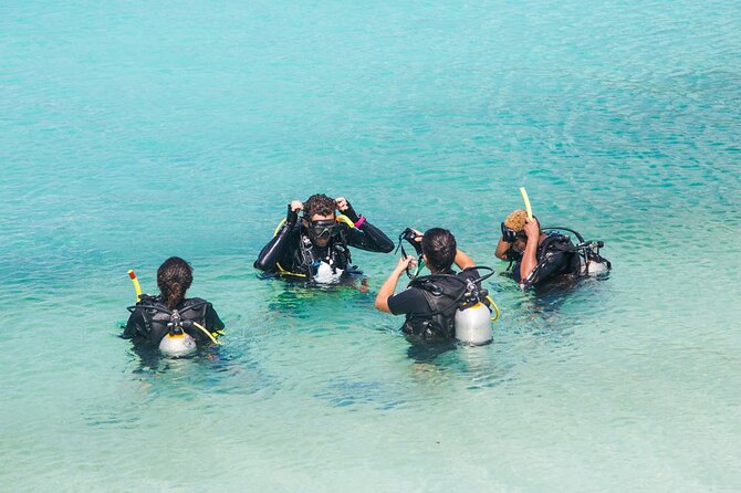 Koh Tao and Koh Nang Yuan by Speedboat - Hin Wong, or Rock Bay, for snorkeling