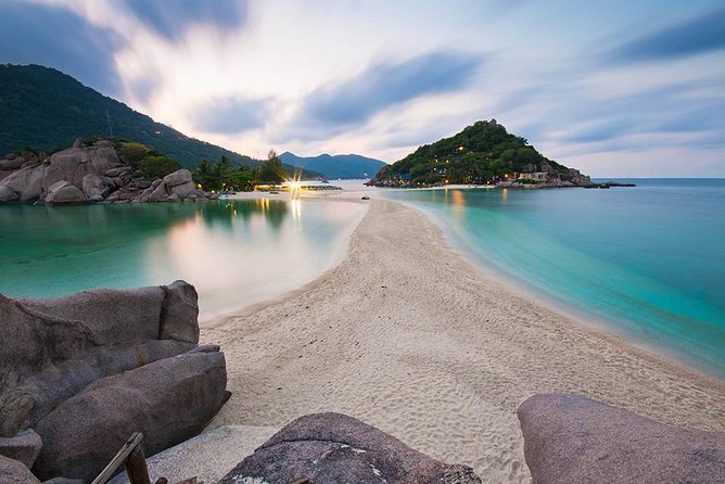 Koh Tao and Koh Nang Yuan Speedboat Tour from Koh Phangan - Koh Nang Yuan and its famous sand bridges