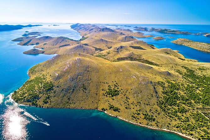 KORNATI by speed boat - The guide and captain can shape the day