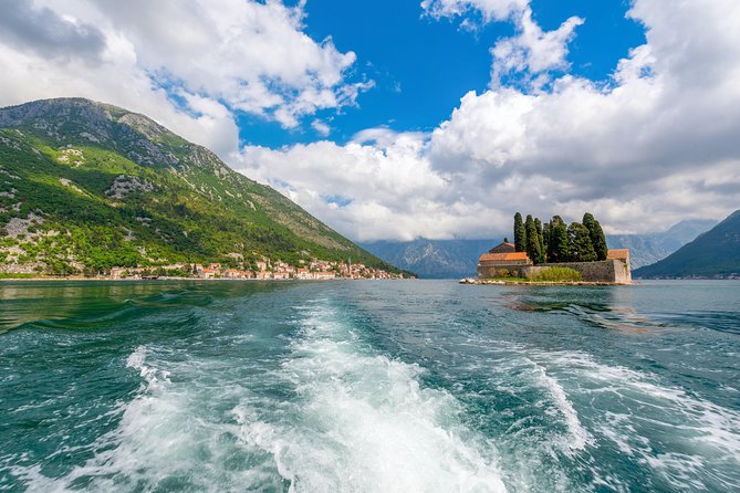 Kotor Private Speedboat Rental: Blue Cave & Lady of the Rocks - Leaving Kotor for the Bay